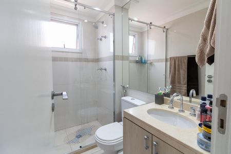 Apartamento à venda com 185m², 2 quartos e 2 vagas Apartamento à venda com 185m², 2 quartos e 2 vagasBanheiro da Suíte 2