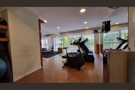 Apartamento à venda com 72m², 2 quartos e 2 vagas Apartamento à venda com 72m², 2 quartos e 2 vagasAcademia