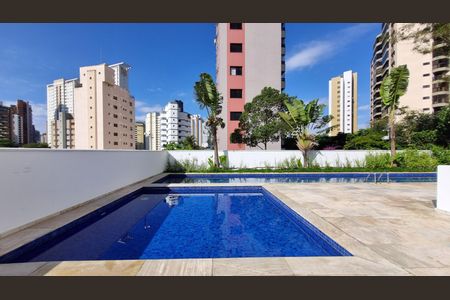 Apartamento à venda com 72m², 2 quartos e 2 vagas Apartamento à venda com 72m², 2 quartos e 2 vagasÁrea comum - Piscina