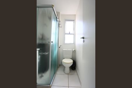 Apartamento à venda com 72m², 2 quartos e 2 vagas Apartamento à venda com 72m², 2 quartos e 2 vagasBanheiro da Suíte 1