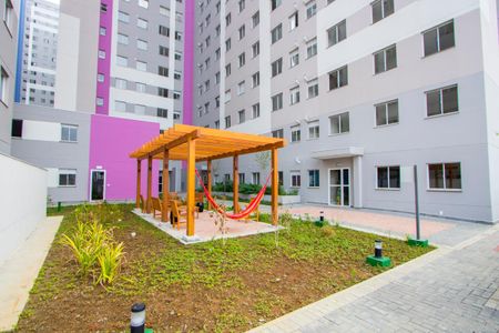 Apartamento à venda com 36m², 2 quartos e sem vagaÁrea comum