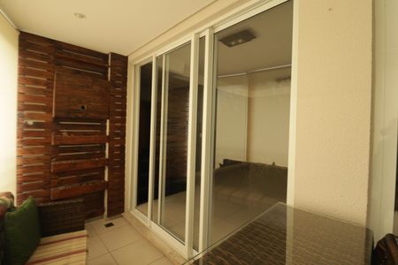 Sala de apartamento à venda com 2 quartos, 87m² em Jardim Trevo, Jundiaí