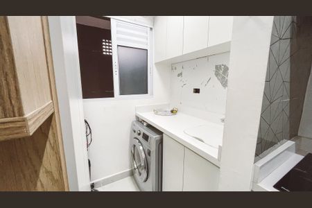 Apartamento à venda com 30m², 1 quarto e 1 vaga Apartamento à venda com 30m², 1 quarto e 1 vagaCozinha e Área de Serviço