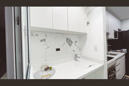 Apartamento à venda com 30m², 1 quarto e 1 vaga Apartamento à venda com 30m², 1 quarto e 1 vagaCozinha e Área de Serviço