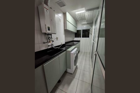 Apartamento à venda com 92m², 2 quartos e 2 vagasÁrea de Serviço