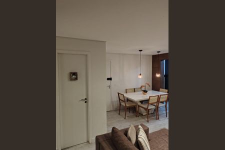 Apartamento à venda com 92m², 2 quartos e 2 vagasSala