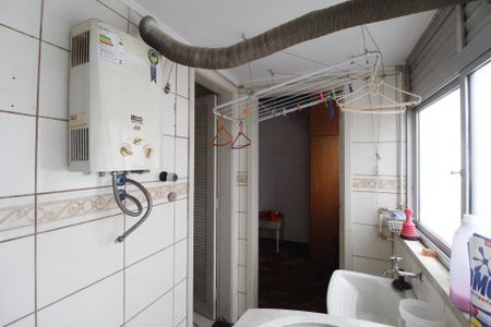 Apartamento à venda com 115m², 2 quartos e 1 vagaÁrea de Serviço