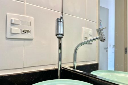 Apartamento à venda com 54m², 2 quartos e 2 vagasBanheiro Corredor