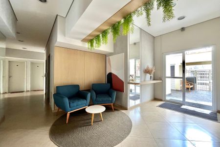 Apartamento à venda com 54m², 2 quartos e 2 vagasHall social