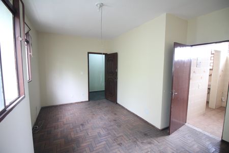 Sala de apartamento à venda com 3 quartos, 80m² em A Definir Em Campo, Contagem