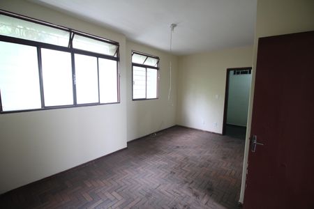 Sala de apartamento à venda com 3 quartos, 80m² em A Definir Em Campo, Contagem