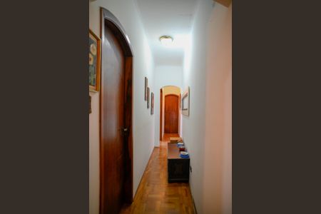 Casa para alugar com 180m², 2 quartos e 1 vaga Casa para alugar com 180m², 2 quartos e 1 vagaCorredor