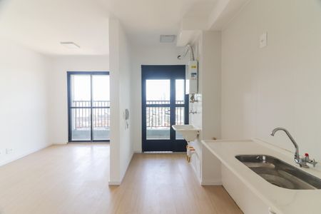 Apartamento à venda com 42m², 2 quartos e sem vaga Apartamento à venda com 42m², 2 quartos e sem vagaCozinha e Área de Serviço