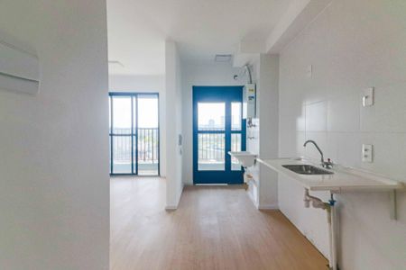 Apartamento para alugar com 42m², 2 quartos e sem vaga Apartamento para alugar com 42m², 2 quartos e sem vagaCozinha e Área de Serviço