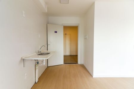 Apartamento para alugar com 42m², 2 quartos e sem vaga Apartamento para alugar com 42m², 2 quartos e sem vagaCozinha e Área de Serviço