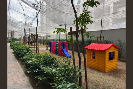 Apartamento para alugar com 41m², 2 quartos e 1 vaga Apartamento para alugar com 41m², 2 quartos e 1 vagaÁrea comum - Playground