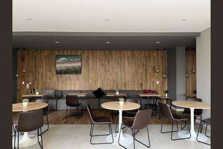 Apartamento para alugar com 41m², 2 quartos e 1 vaga Apartamento para alugar com 41m², 2 quartos e 1 vagaÁrea comum - Salão de festas