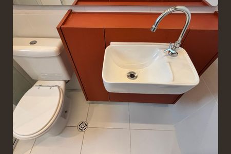 Apartamento para alugar com 30m², 1 quarto e sem vagaBanheiro da Suíte