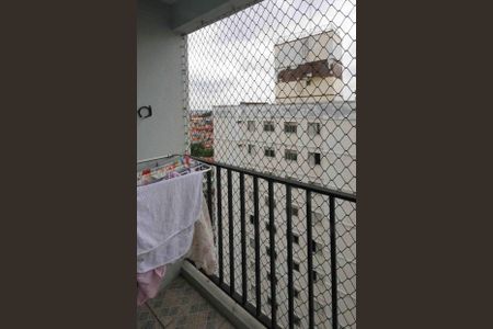 Apartamento à venda com 64m², 3 quartos e 1 vaga Apartamento à venda com 64m², 3 quartos e 1 vagaVaranda