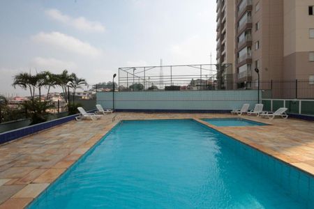 Apartamento à venda com 64m², 3 quartos e 1 vaga Apartamento à venda com 64m², 3 quartos e 1 vagaÁrea comum - Piscina