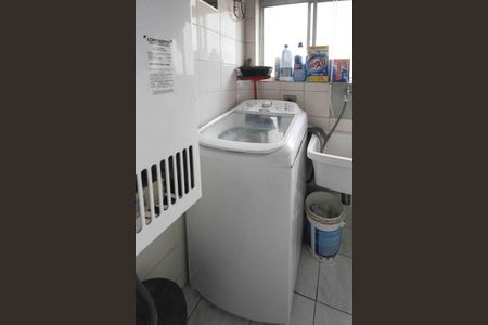 Apartamento à venda com 64m², 3 quartos e 1 vaga Apartamento à venda com 64m², 3 quartos e 1 vagaÁrea de Serviço