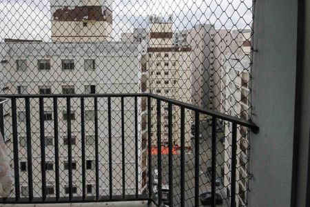 Apartamento à venda com 64m², 3 quartos e 1 vaga Apartamento à venda com 64m², 3 quartos e 1 vagaVaranda