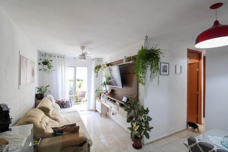 Apartamento para alugar com 80m², 2 quartos e 1 vaga Apartamento para alugar com 80m², 2 quartos e 1 vagaSala