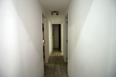 Apartamento à venda com 80m², 3 quartos e 1 vagaCorredor