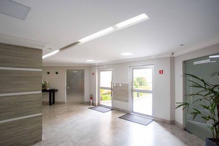 Apartamento para alugar com 67m², 2 quartos e 1 vagaHall social