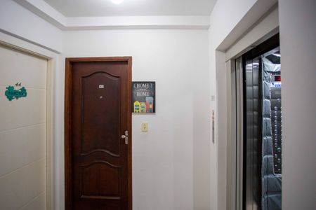 Apartamento para alugar com 67m², 2 quartos e 1 vagaHall de entrada