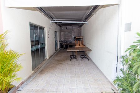 Apartamento para alugar com 67m², 2 quartos e 1 vagaÁrea comum