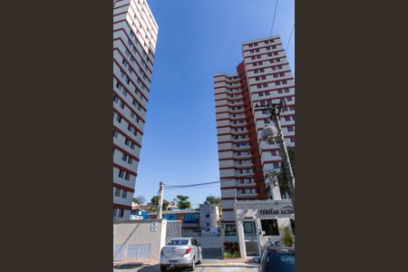 Apartamento para alugar com 67m², 2 quartos e 1 vagaFachada do condomínio