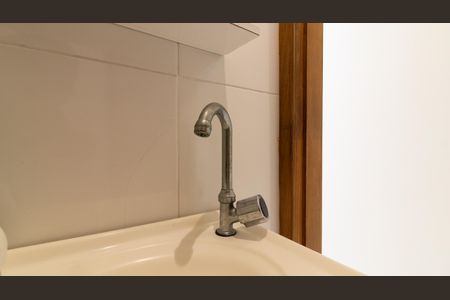 Casa à venda com 90m², 2 quartos e 2 vagas Casa à venda com 90m², 2 quartos e 2 vagasLavabo