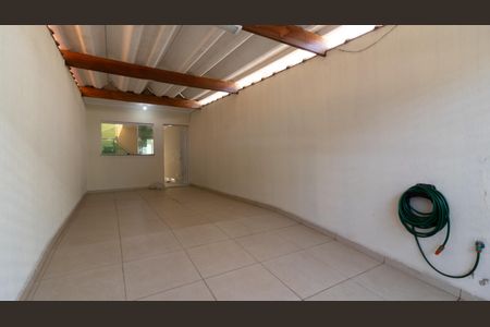 Casa à venda com 90m², 2 quartos e 2 vagas Casa à venda com 90m², 2 quartos e 2 vagasGaragem