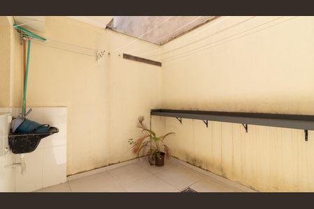 Casa à venda com 90m², 2 quartos e 2 vagas Casa à venda com 90m², 2 quartos e 2 vagasÁrea de Serviço