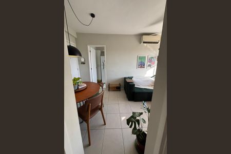 Apartamento à venda com 56m², 2 quartos e 1 vaga