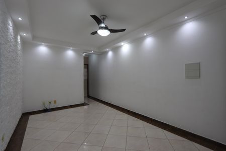 Sala de casa à venda com 2 quartos, 220m² em Vila Tolstoi, São Paulo