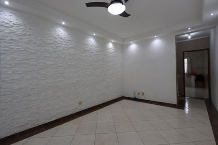 Sala de casa à venda com 2 quartos, 220m² em Vila Tolstoi, São Paulo