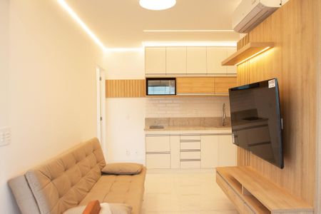 Sala de estar de apartamento à venda com 1 quarto, 44m² em Pinheiros, São Paulo