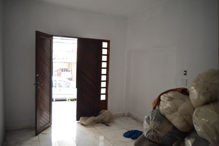Sala de casa para alugar com 2 quartos, 220m² em Jardim Santo Alberto, Santo André