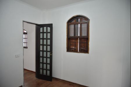 Casa para alugar com 220m², 2 quartos e 1 vagaCloset