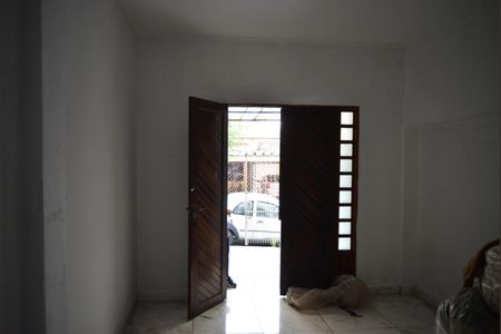 Sala de casa para alugar com 2 quartos, 220m² em Jardim Santo Alberto, Santo André