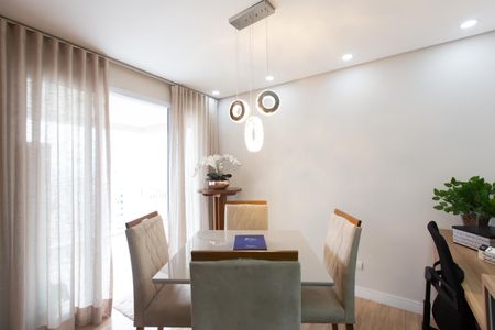 Apartamento à venda com 50m², 1 quarto e 1 vaga Apartamento à venda com 50m², 1 quarto e 1 vagaSala de Jantar