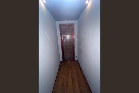 Quarto de casa para alugar com 3 quartos, 165m² em Jardim Primavera, Duque de Caxias
