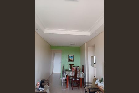 Sala de apartamento para alugar com 2 quartos, 60m² em Jardim Tupanci, Barueri