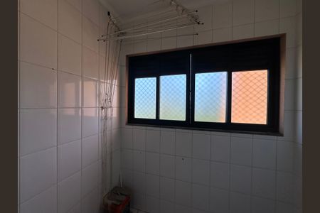 Apartamento à venda com 60m², 2 quartos e 1 vagaÁrea de Serviço