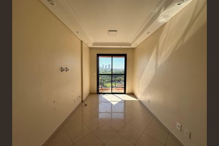 Sala de apartamento para alugar com 2 quartos, 60m² em Jardim Tupanci, Barueri
