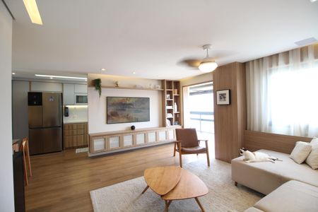 Sala de apartamento à venda com 3 quartos, 89m² em Barra Olímpica, Rio de Janeiro