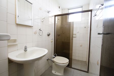 Apartamento para alugar com 50m², 2 quartos e sem vagaBanheiro