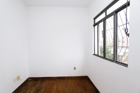 Quarto 2 de apartamento para alugar com 2 quartos, 50m² em Sagrada Família, Belo Horizonte